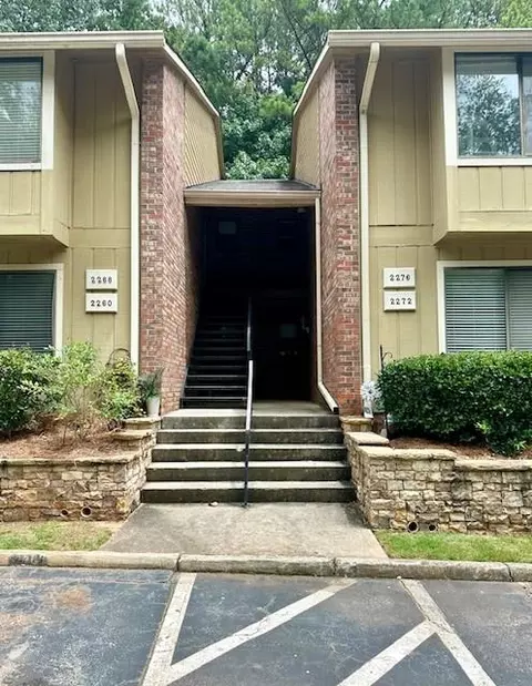 2268 Runnymead Rdg SE, Marietta, GA 30067