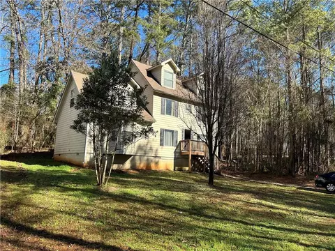 8446 Donald Rd, Snellville, GA 30039