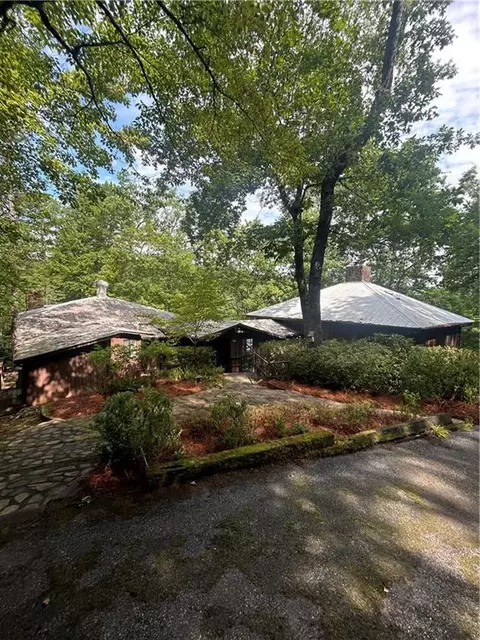 1038 Brandon Mill Rd, Lakemont, GA 30552