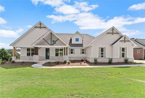 197 Sweetgrass Dr, Demorest, GA 30535