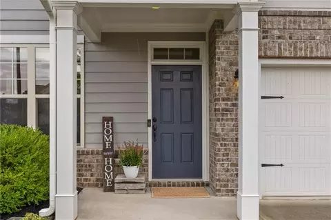 2032 W Hampton Dr, Canton, GA 30115 photo 3