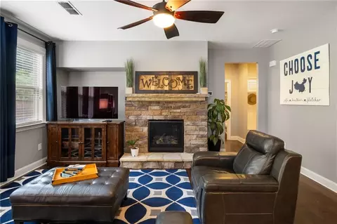 2032 W Hampton Dr, Canton, GA 30115 photo 11