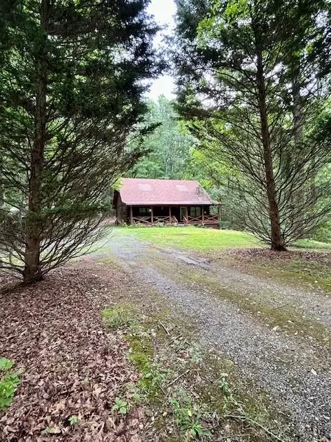 426 Sulphur Springs Rd, Fairmount, GA 30139