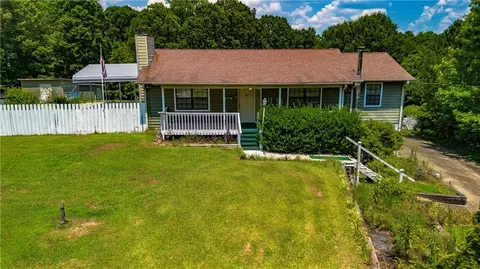 3778 King Dr, Douglasville, GA 30135