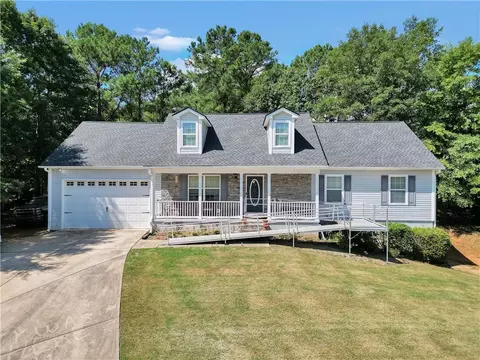 530 Miles Ct, Locust Grove, GA 30248