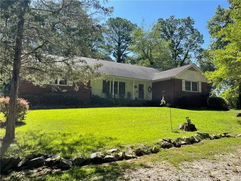 5590 Feldwood Rd, Atlanta, GA 30349