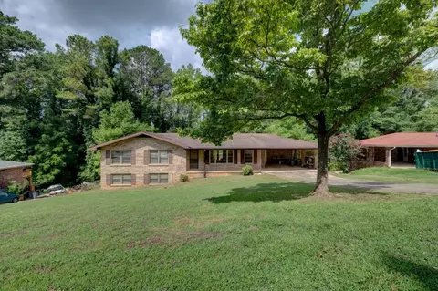 2544 Creekview Dr SW, Marietta, GA 30008