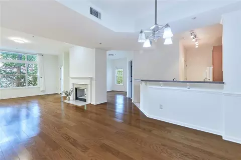 424 Lindbergh Dr NE #110, Atlanta, GA 30305
