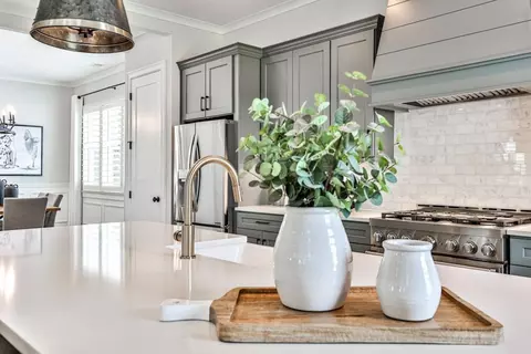 1880 Commons Cir, Chamblee, GA 30341 photo 15