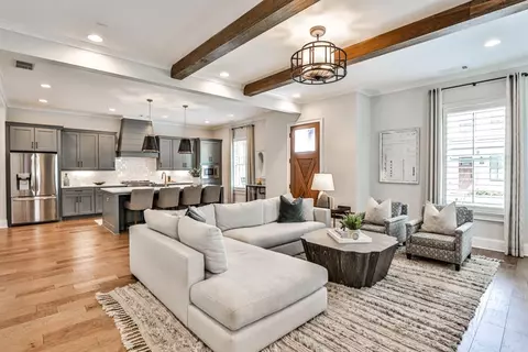 1880 Commons Cir, Chamblee, GA 30341 photo 5