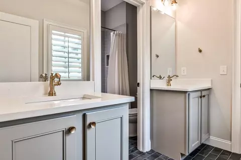 1880 Commons Cir, Chamblee, GA 30341 photo 31