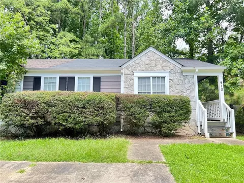410 SW Water Oak Way, Marietta, GA 30008