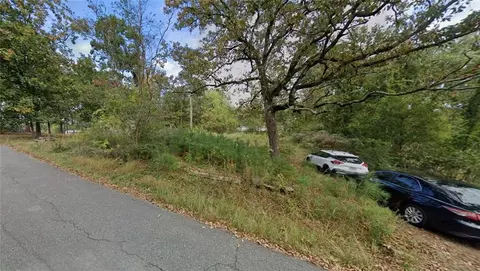 121 Highpine Dr, Acworth, GA 30101