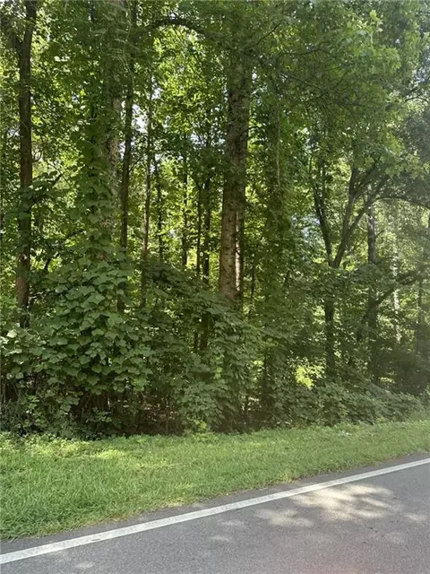 5616 Salle Ave, Oakwood, GA 30566