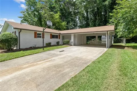 1726 W Caribaea Trl SE, Atlanta, GA 30316