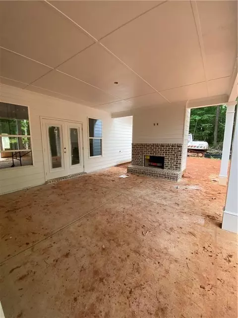 77 River Meadow Dr, Bethlehem, GA 30620 photo 5