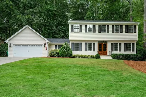 210 W Spalding Dr, Atlanta, GA 30328