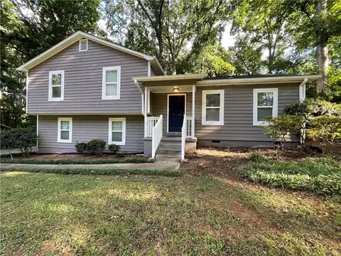 51 Landmark Ct SW, Marietta, GA 30060