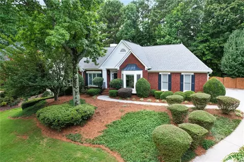 2622 Edgecrest Pt, Lawrenceville, GA 30043