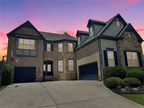 1093 Copperwood Dr, Marietta, GA 30064