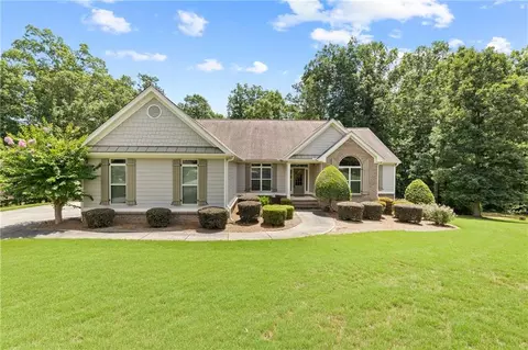 319 Molly Way, Winder, GA 30680