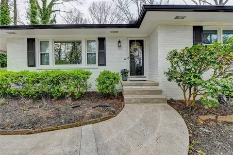 3292 Mercer University Dr, Chamblee, GA 30341 photo 2