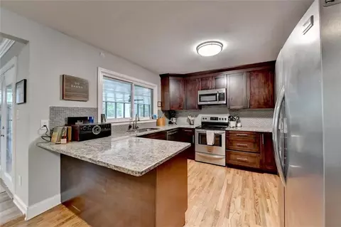 3292 Mercer University Dr, Chamblee, GA 30341 photo 9