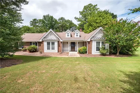 3899 Carriage Ln, Conyers, GA 30094