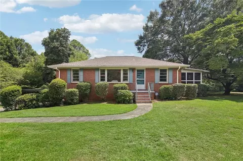 14 Larose Cir SE, Marietta, GA 30060
