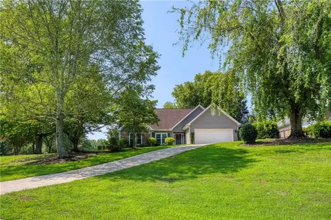 4855 Hyde Way, Cumming, GA 30040