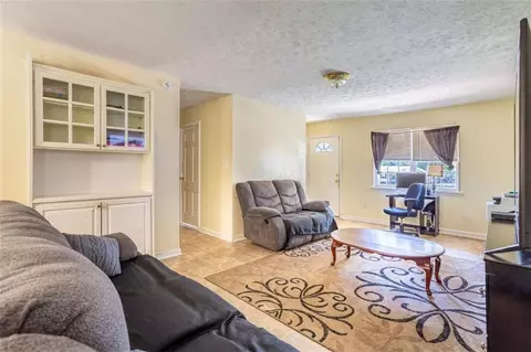 157 S Kight Dr S, Lagrange, GA 30240 photo 5
