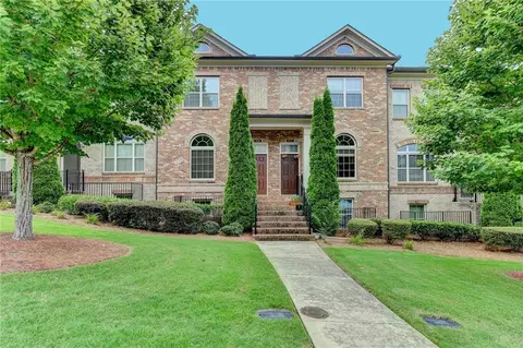 7425 Glisten Ave NE, Atlanta, GA 30328