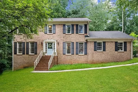 2871 Livsey Trl, Tucker, GA 30084