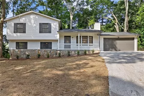 919 Cadencia Way SW, Lilburn, GA 30047