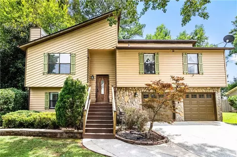 1501 Brays Mill Trce, Lawrenceville, GA 30044