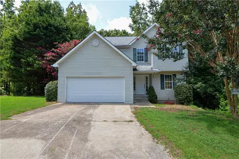2942 Bridle Ct, Gainesville, GA 30507