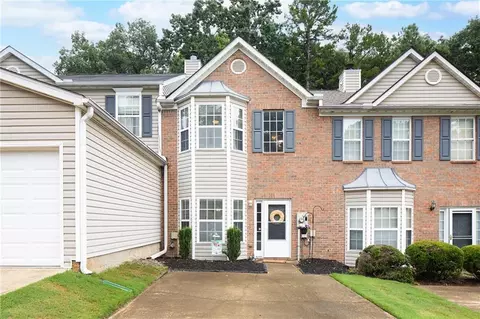 4751 Crawford Oaks Dr, Oakwood, GA 30566