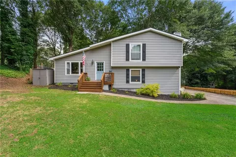 2570 Big Oaks Dr SW, Marietta, GA 30064
