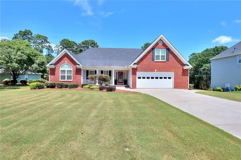 3648 Nina Ct, Loganville, GA 30052