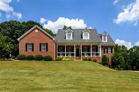 4720 Martins Crossing West Dr, Flowery Branch, GA 30542