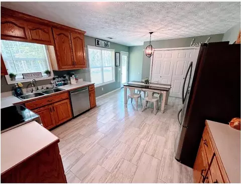 101 Perry Rd, Rydal, GA 30171 photo 9