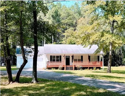 101 Perry Rd, Rydal, GA 30171
