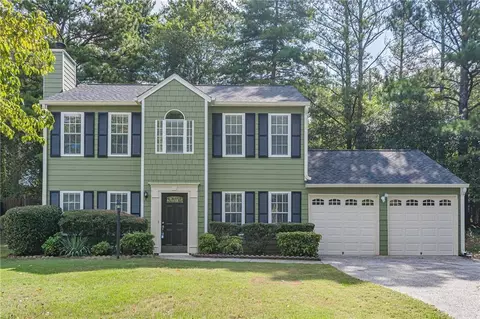 2844 Cobb Place Manor Ct, Marietta, GA 30066