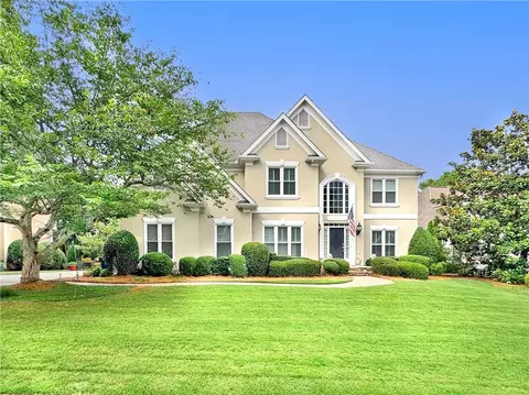 735 Clubside Dr, Roswell, GA 30076