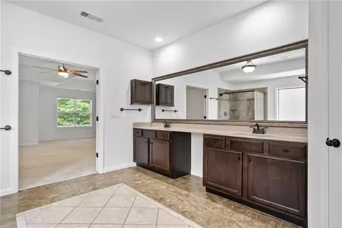 2226 Abbott Dr, Buford, GA 30519 photo 43