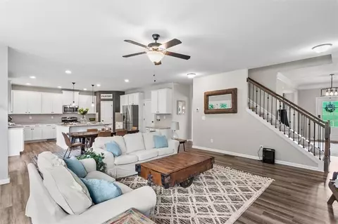 8330 Gannon Trl, Gainesville, GA 30506 photo 5