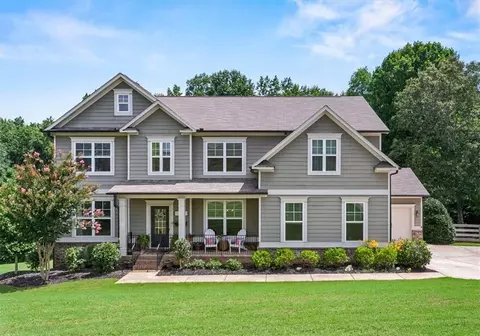 8330 Gannon Trl, Gainesville, GA 30506