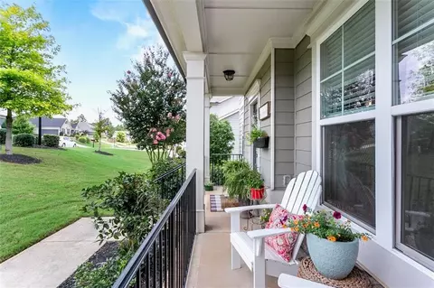 8330 Gannon Trl, Gainesville, GA 30506 photo 2