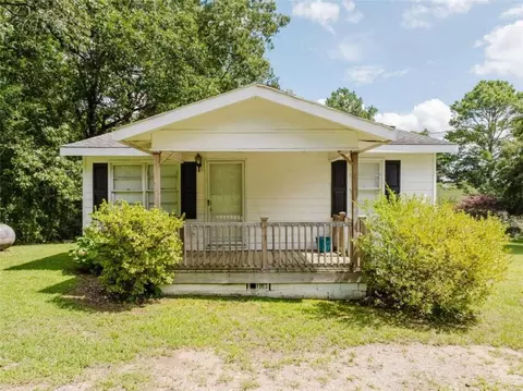 1352 Collard Valley Rd, Cedartown, GA 30125