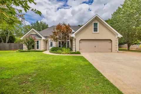 150 Keys Dr, Braselton, GA 30517